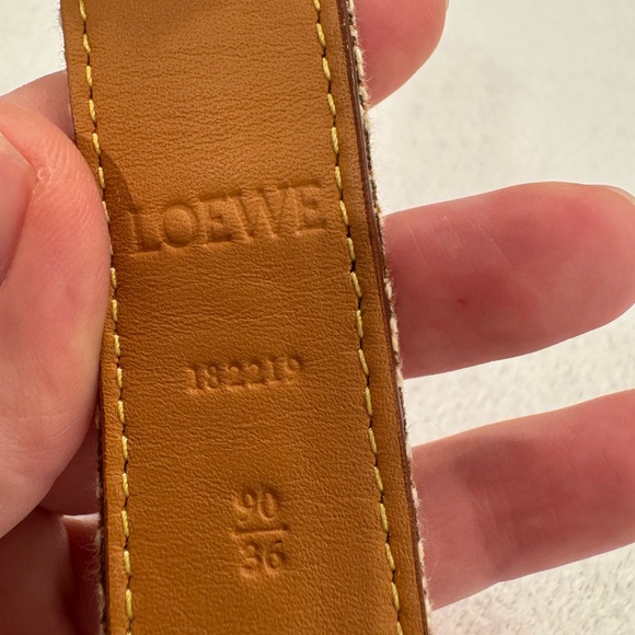 Loewe Tan and Gold Belt with Anagram Buckle - Picture 4 of 4